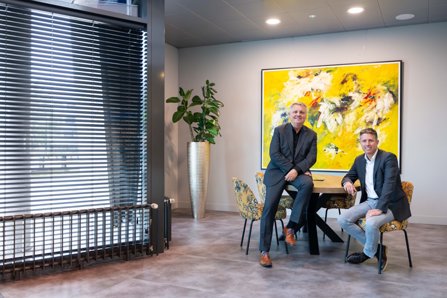 MT1000-2025-A-Crowe Foederer-900×600